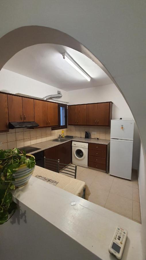 Nice Holiday Apartment Paphos Buitenkant foto